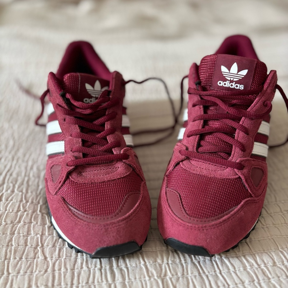 Adidas ZX750 (rare!) Sneakers in Burgundy and White